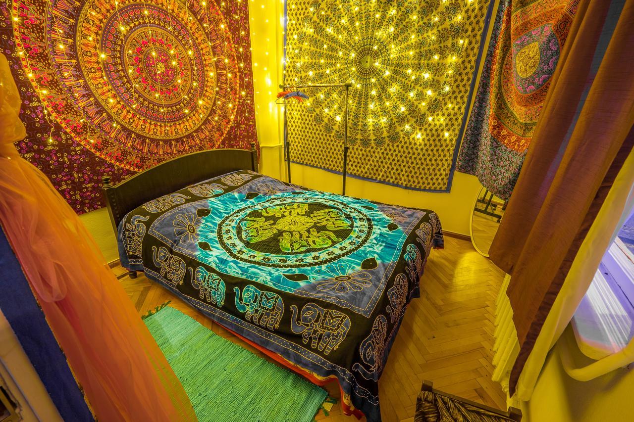 Zgarbi Hostel Тбилиси Екстериор снимка