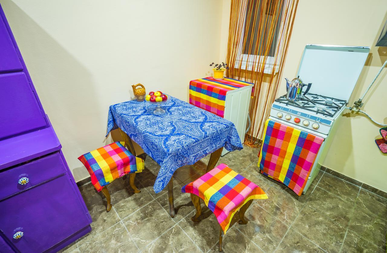 Zgarbi Hostel Тбилиси Екстериор снимка