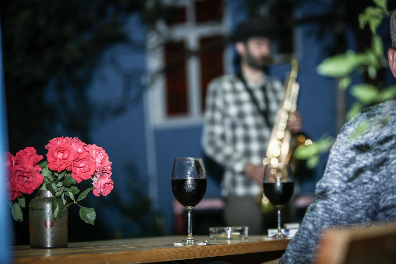 Zgarbi Hostel Тбилиси Екстериор снимка