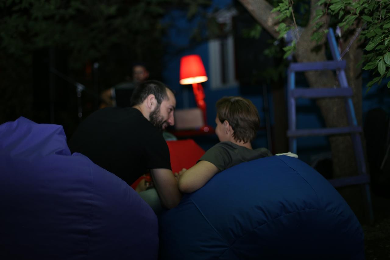 Zgarbi Hostel Тбилиси Екстериор снимка