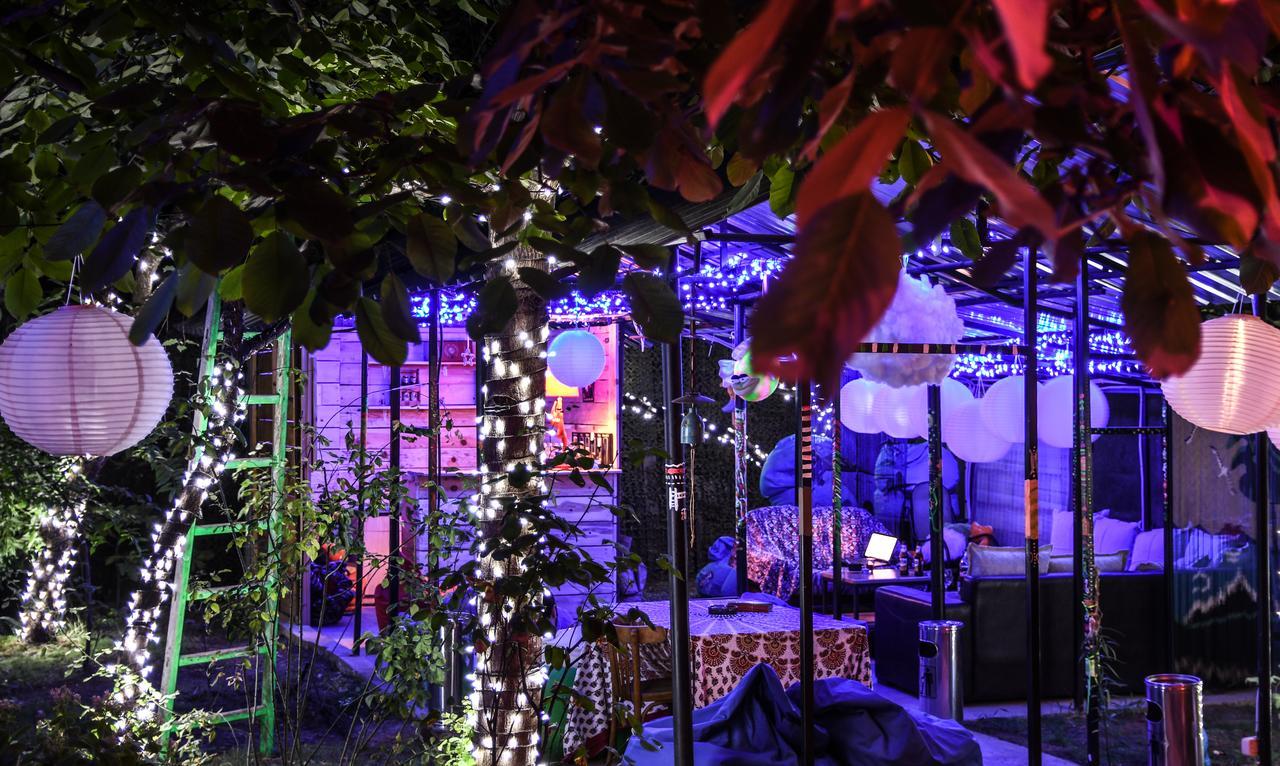 Zgarbi Hostel Тбилиси Екстериор снимка