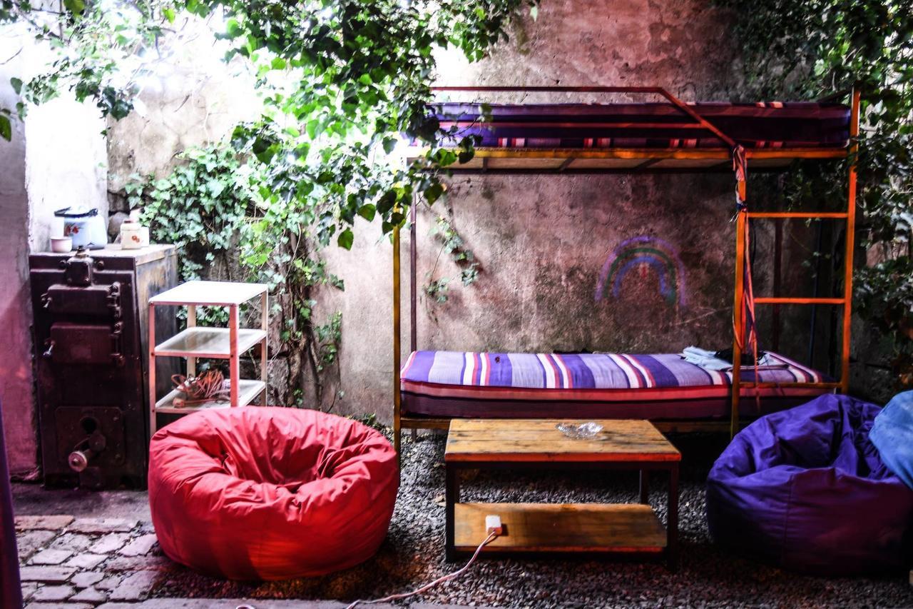Zgarbi Hostel Тбилиси Екстериор снимка