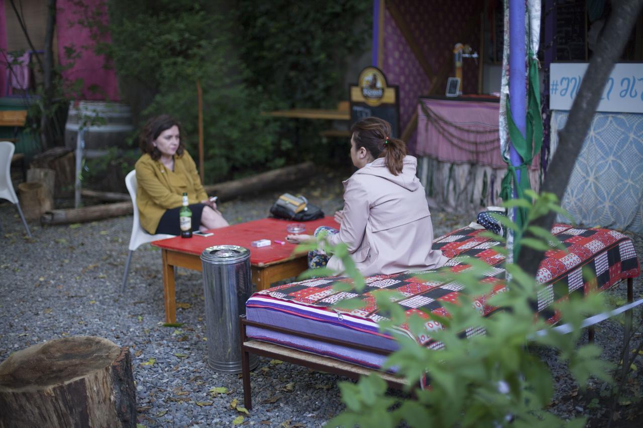 Zgarbi Hostel Тбилиси Екстериор снимка